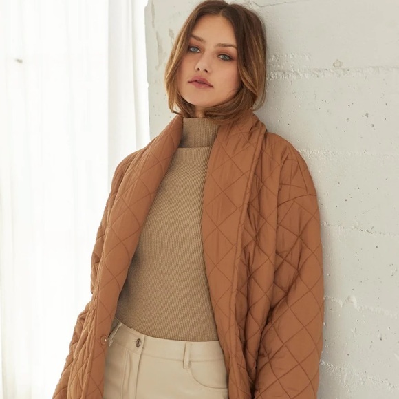 Quilted puffer wrap coat in beautiful camel tan color - Picture 3 of 7